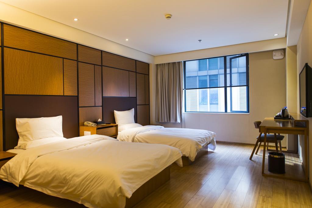 Ji Hotel Chengdu Chunxi Road Room photo